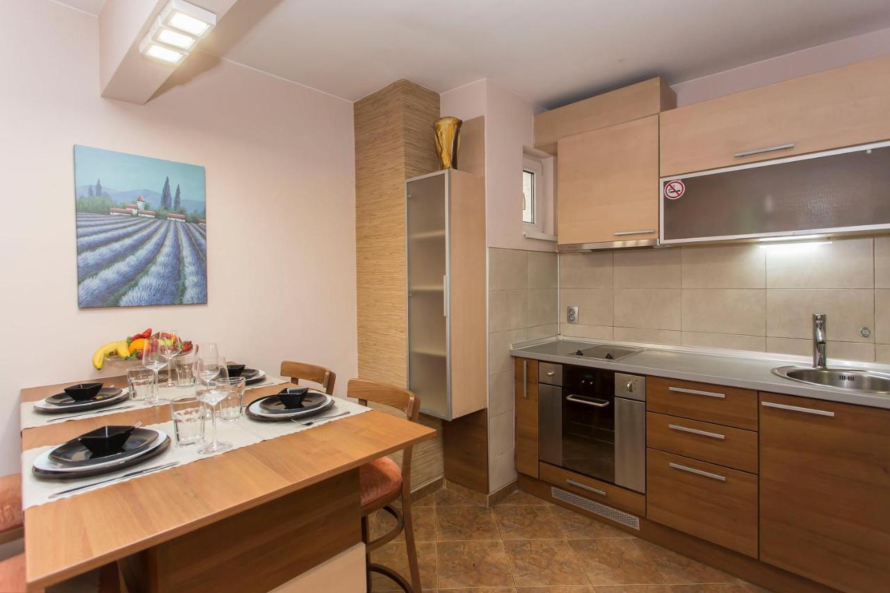 Sofia Central Hotel Apartments Exterior photo